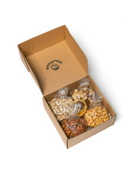 Подарочный набор орехов № 3 (1 кг.)